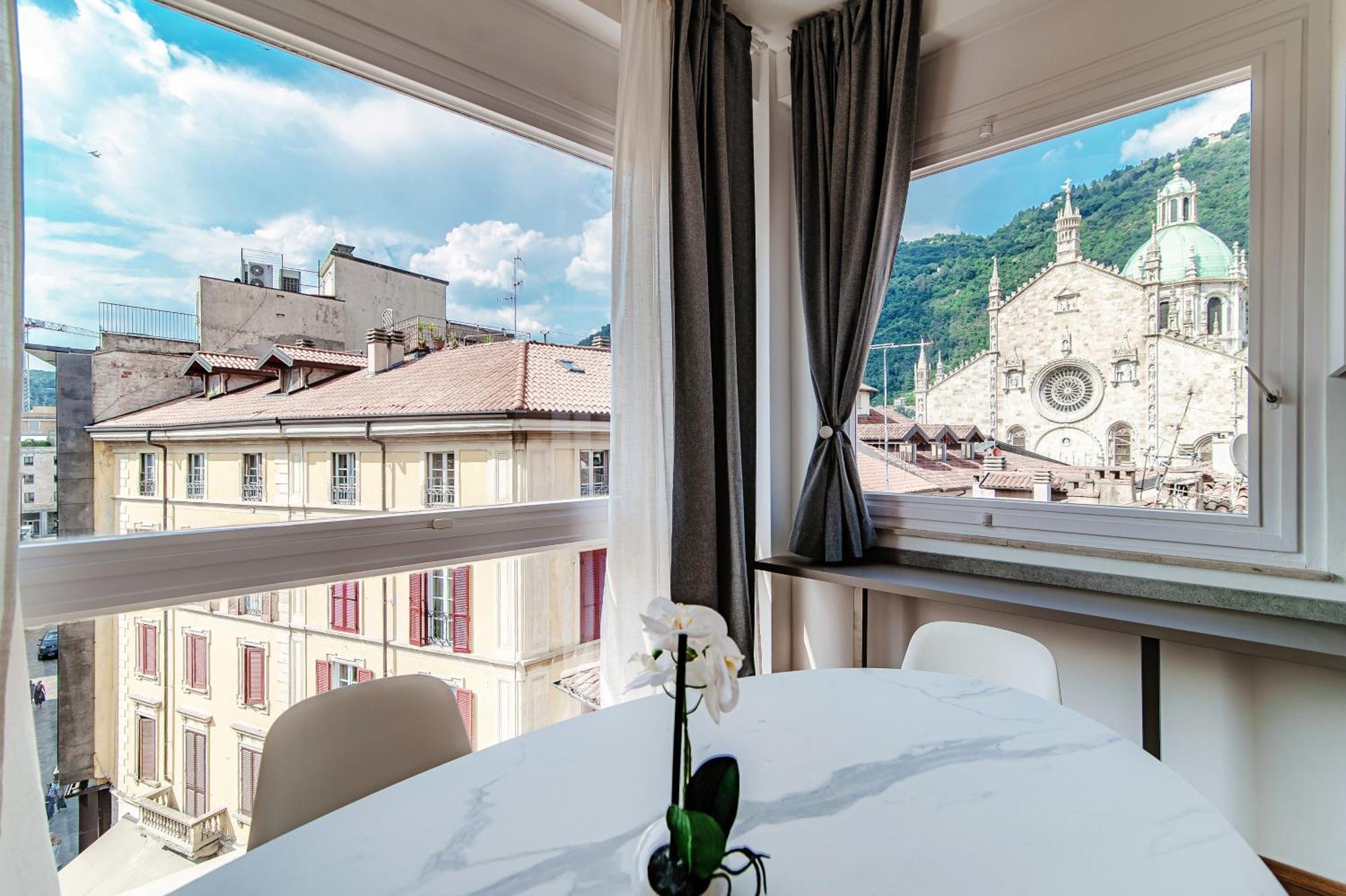 Appartamento Downtown Como-luxury *